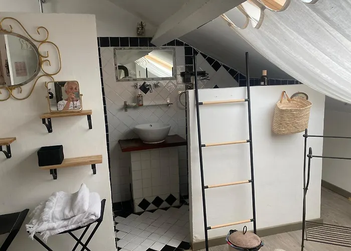 Mamma-mia Alojamento de Acomodação e Pequeno-almoço Calvi (Corsica)